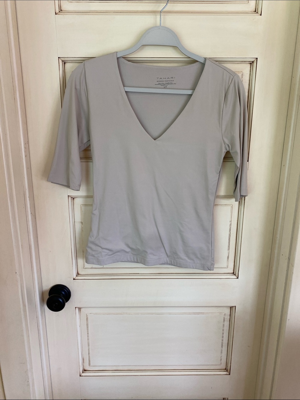 Tahari Light Taupe V-Neck Short Sleeve Women's Top